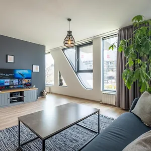  Apartment Arcadia Apartment, Park And Parking